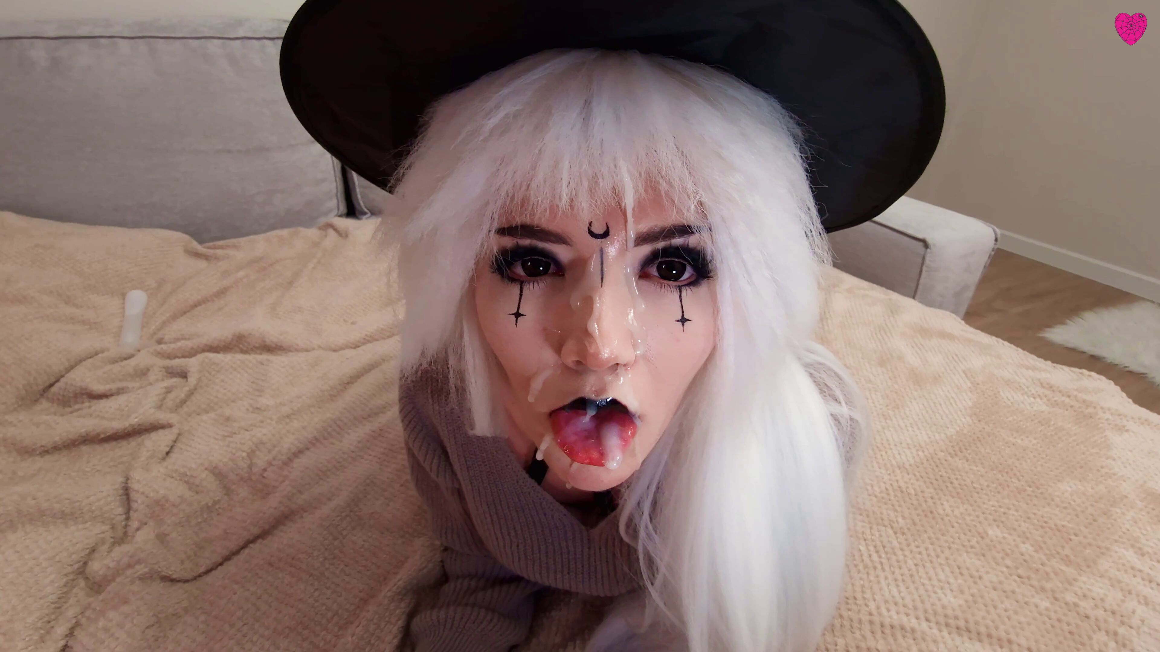 Elf MILF Facial Magic